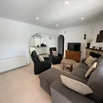 Sonrisa Villa *
